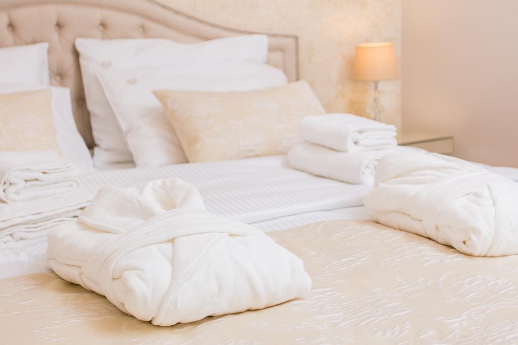 Executive 2-Bedroom Apartment คราคูฟ ภายนอก รูปภาพ