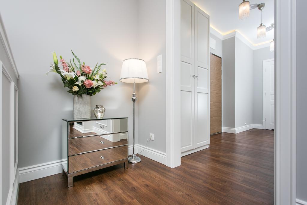 Executive 2-Bedroom Apartment คราคูฟ ภายนอก รูปภาพ