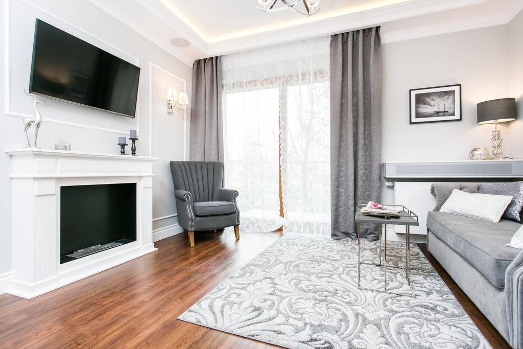 Executive 2-Bedroom Apartment คราคูฟ ภายนอก รูปภาพ